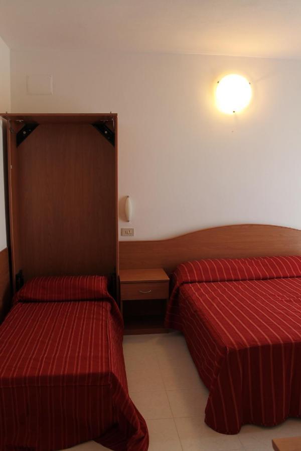 Hotel Vienna Caorle Eksteriør billede