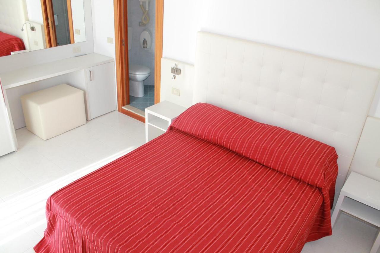 Hotel Vienna Caorle Eksteriør billede