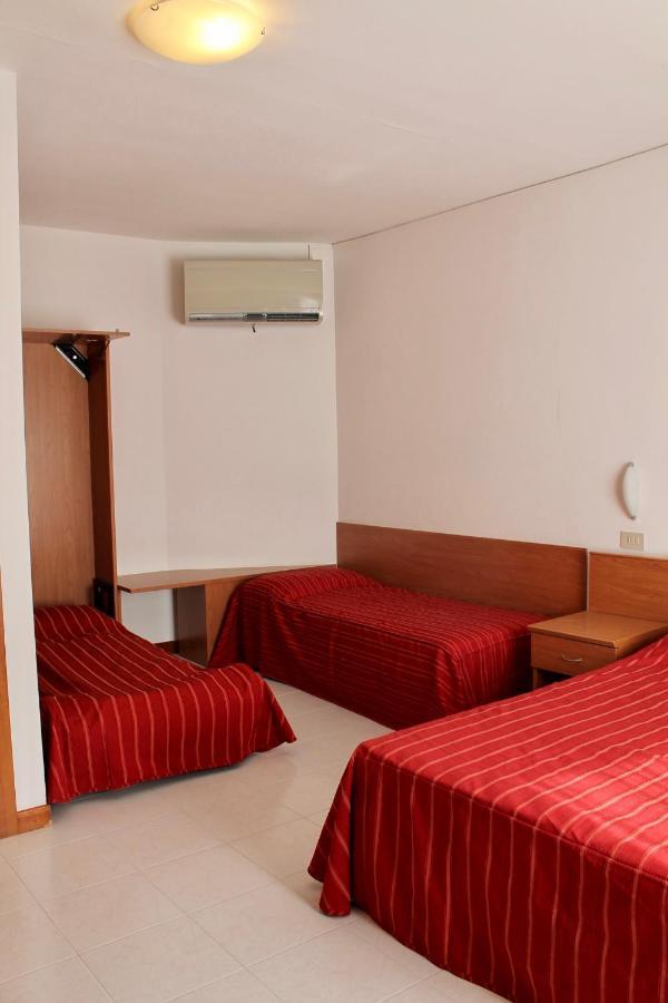 Hotel Vienna Caorle Eksteriør billede