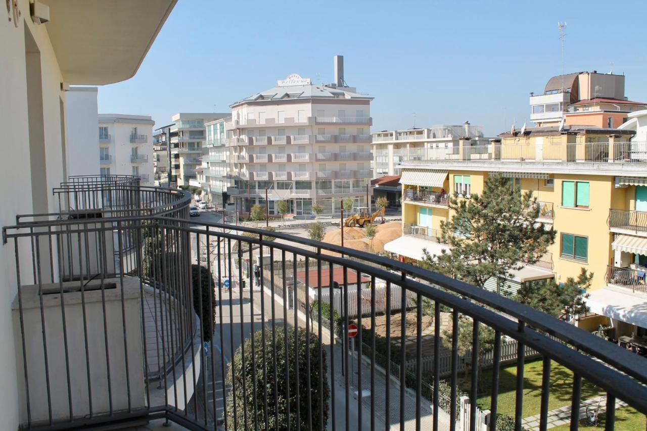Hotel Vienna Caorle Eksteriør billede