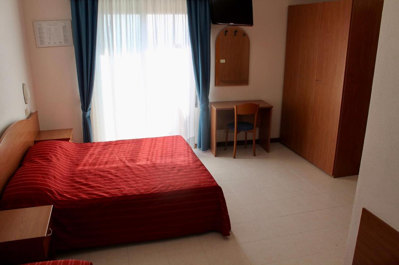 Hotel Vienna Caorle Eksteriør billede