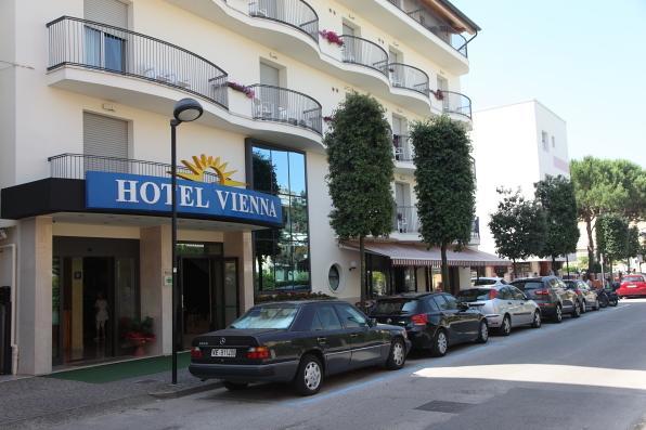 Hotel Vienna Caorle Eksteriør billede