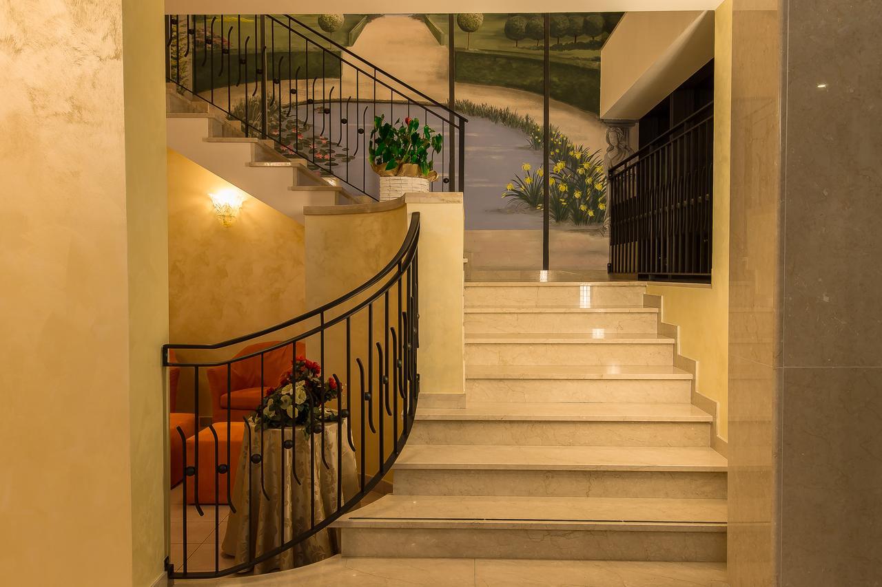 Hotel Vienna Caorle Eksteriør billede